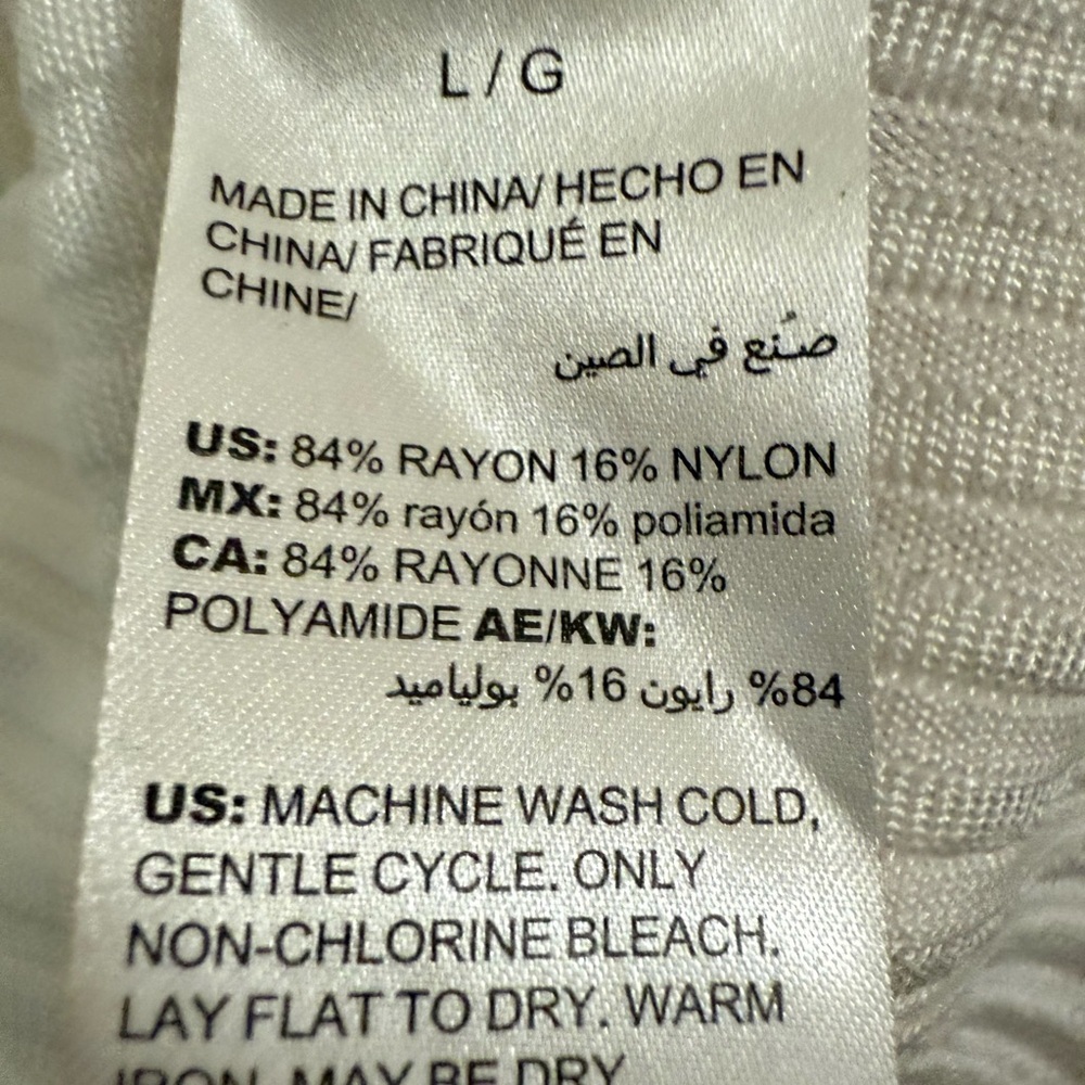 White House Black Market Short Sleeve Tee - Picture 2 of 2